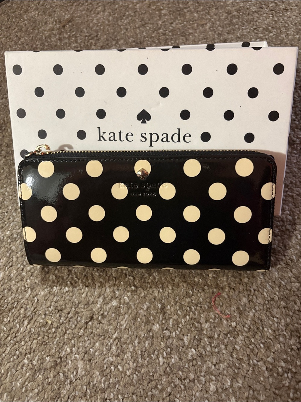 kate spade Black with Cream Polka Dot Zip Wallet With Gift Box Never Used